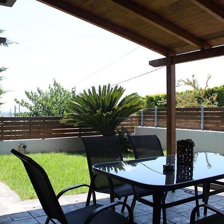 T&A Apartment,Near The Sea. Marathon  Bagian luar foto
