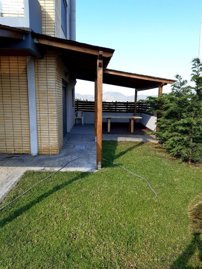 T&A Apartment,Near The Sea. Marathon  Bagian luar foto