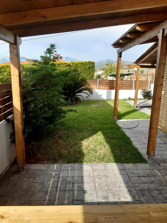 T&A Apartment,Near The Sea. Marathon  Bagian luar foto