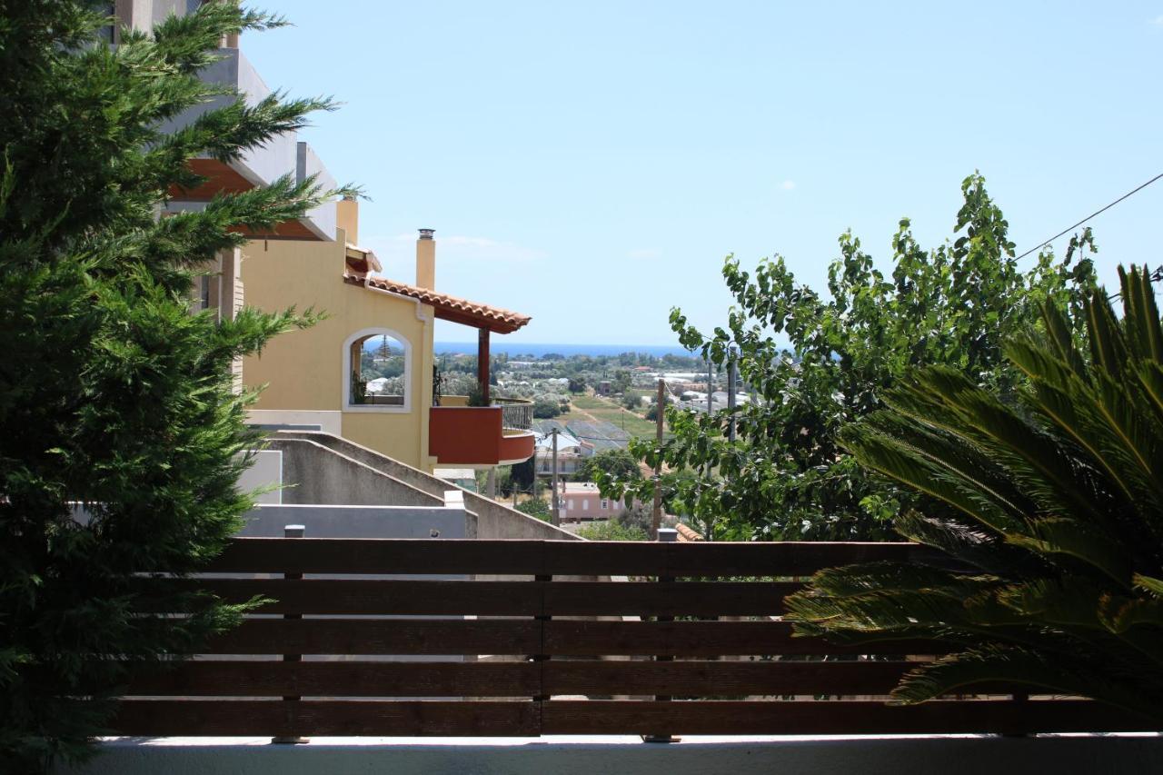 T&A Apartment,Near The Sea. Marathon  Bagian luar foto