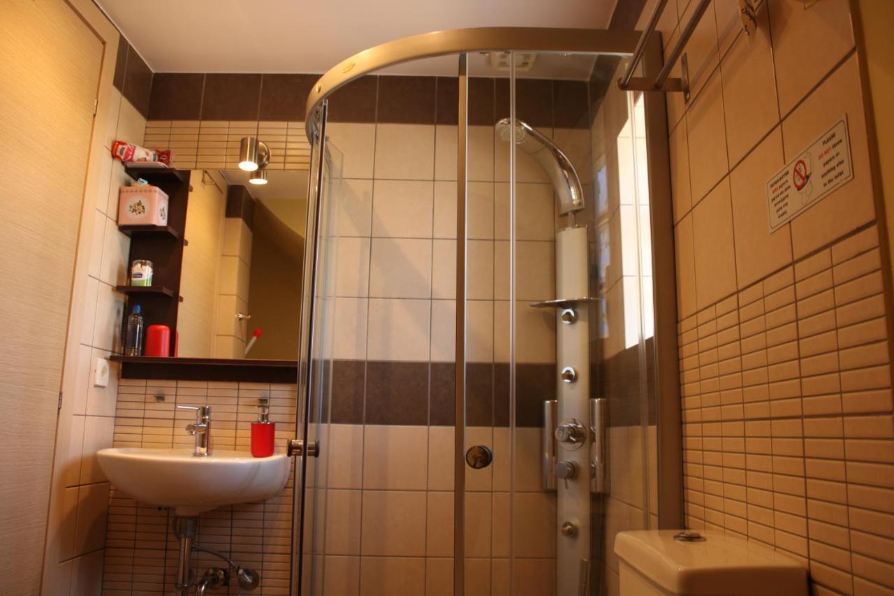T&A Apartment,Near The Sea. Marathon  Bagian luar foto